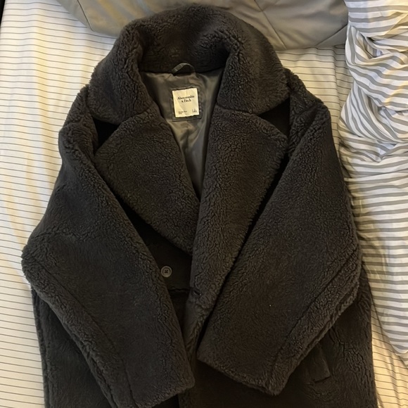 Abercrombie & Fitch Teddy Sherpa Long Coat - Picture 2 of 3